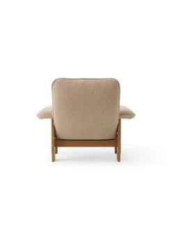 MENU Brasilia Lounge Chair, Oak - Bouclé 02 -Furniture Deals Store 8050000 000000ZZ Brasilia Lounge Chair Boucl02 Natural Oak Back
