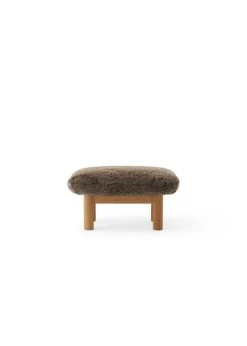 MENU Brasilia Ottoman, Oak - Root Sheepskin 5 MENU Brasilia Ottoman, Oak - Root Sheepskin -Furniture Deals Store 8153002 001704ZZ Brasilia Ottoman Natural Oak Sheepskin Root Front