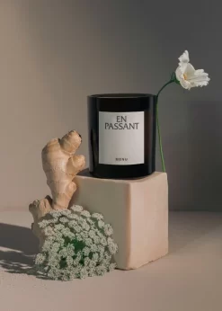 MENU Olfacte Scented Candle, 235 G, En Passant 5 MENU Olfacte Scented Candle, 235 G, En Passant -Furniture Deals Store MENU MENU The Olfacte Scented Candle En Passant