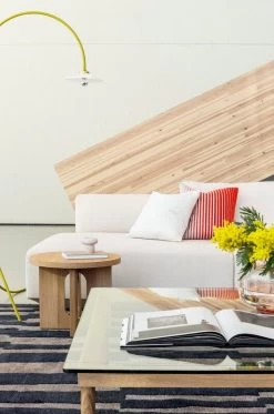 MENU Androgyne Side Table, 50 Cm, Oak -Furniture Deals Store showroom maaliskuu22 Fds3